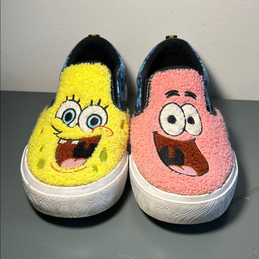 SpongeBob SquarePants Kids Size13 (Unisex) Sneakers - Yellow and Pink